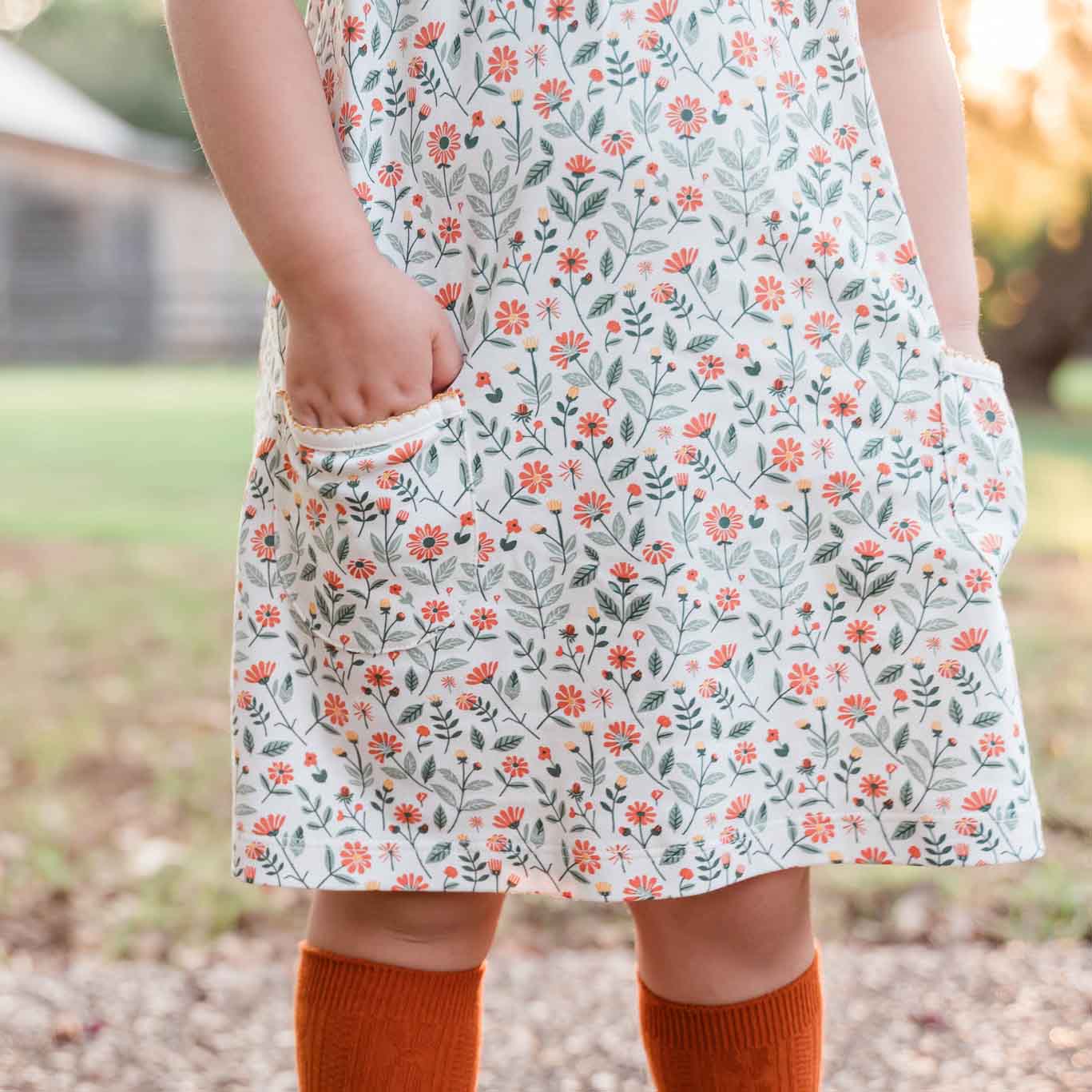 Short Sleeve Pocket Twirl